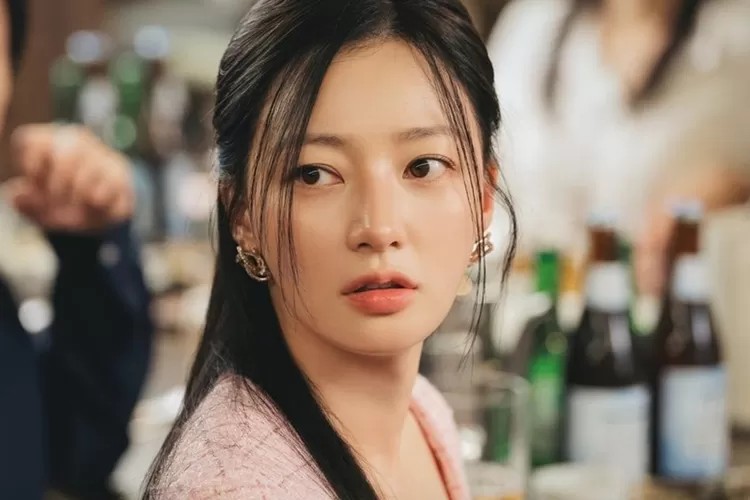 Jadi Villain, Akting Song Ha Yoon Sukses Bikin Drama Marry My Husband