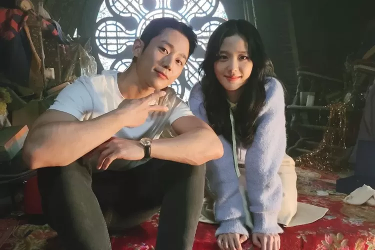 Jung Hae In Ungkap Kebiasaan Jisoo BLACKPINK Yang Jadi Lawan Mainnya ...