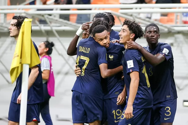 Prancis vs Senegal  (Dok. LOC WCU17-BRY)