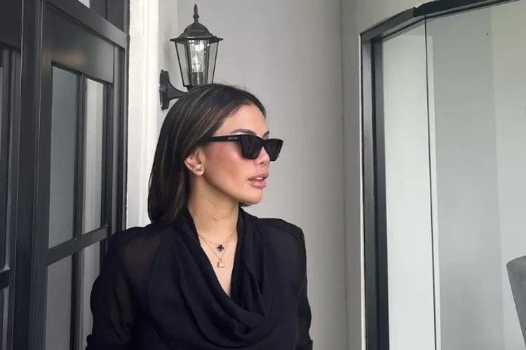 Artis Nikita Mirzani