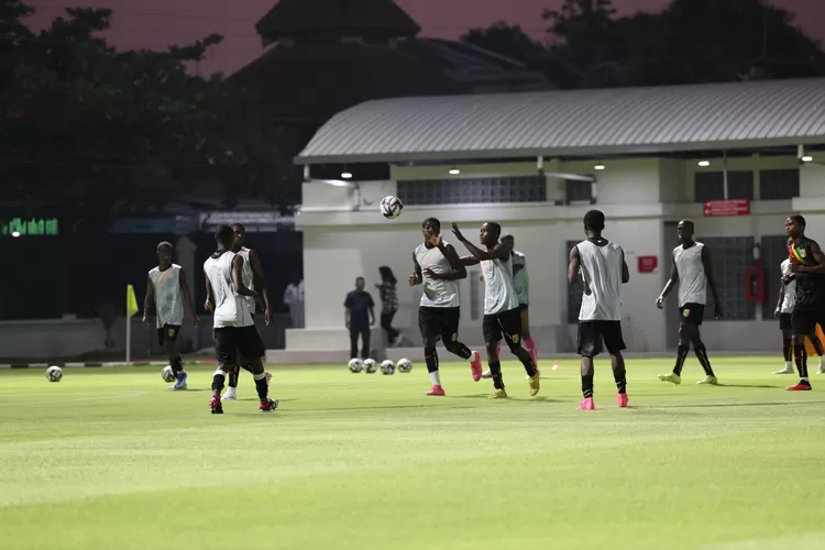 Timnas Mali U-17 langsung tancap gas latihan, begitu mendarat di Solo pada Senin ^ Nopember 2023 (foto PSSI.org)