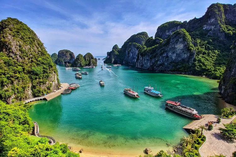 Keindahan Destinasi Wisata Teluk Ha Long Vietnam 1664440967 