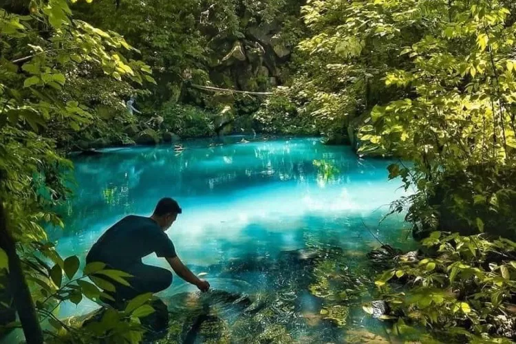 Situ Biru Cilembang, Sumedang, Jawa Barat. (Sumber: Instagram)
