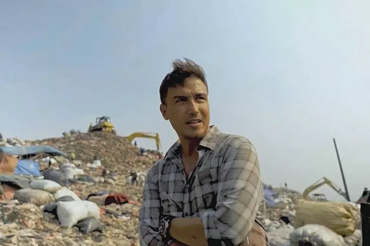 Ayah sambung Hamish Daud, Giovanni Weber meninggal dunia pada Minggu (29/10/2023).  (Foto: Instagram @hamishdw)