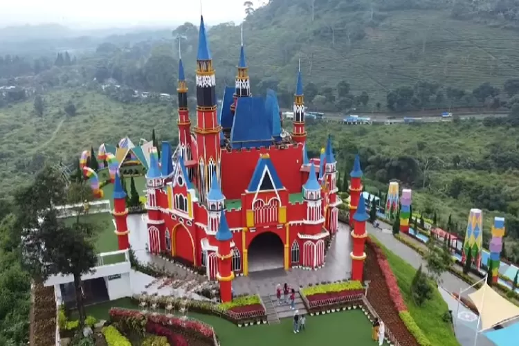 Florawisata D'castello Ciater Subang jadi salah satu area wisata favorit di Jawa Barat