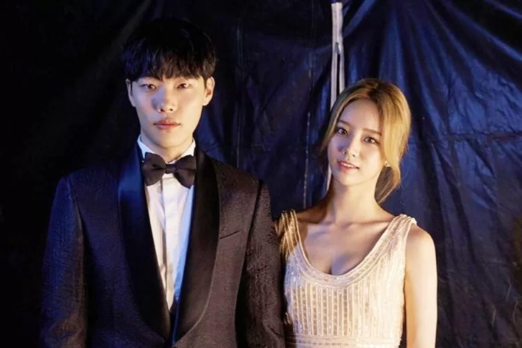 Hyeri Girl's Day dan Ryu Jun Yeol putus. (Sumber: Soompi)