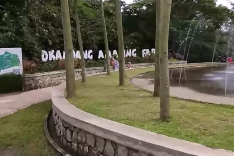 D'Kandang Amazing Farm Depok merupakan tempat wisata yang mengusung eduwisata untuk anak.