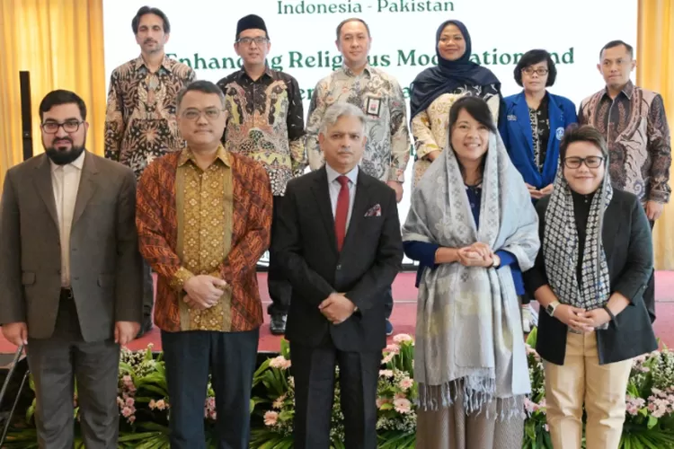 Kemenlu&nbsp;menggelar kegiatan dengan tajuk Sharing session and dialogue Indonesia - Pakistan,&nbsp;Kamis (30/11).