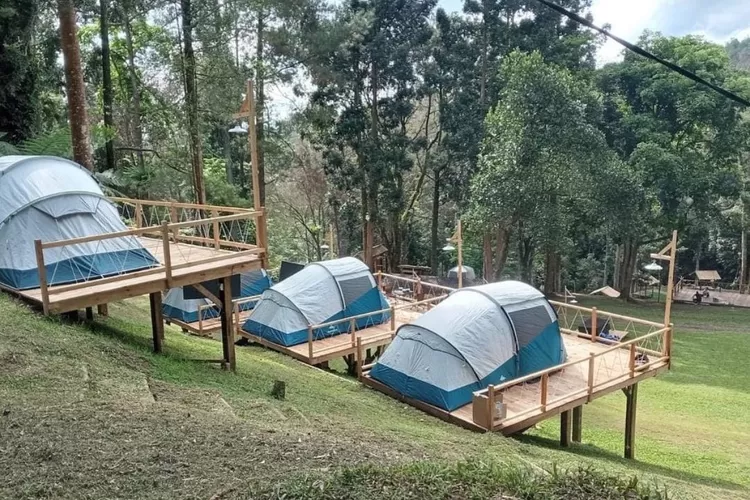 Kampung cakrawala, spot camping di belakang Selabintana Sukabumi.  (Sumber: Instagram @dibawahbintangselabintana)