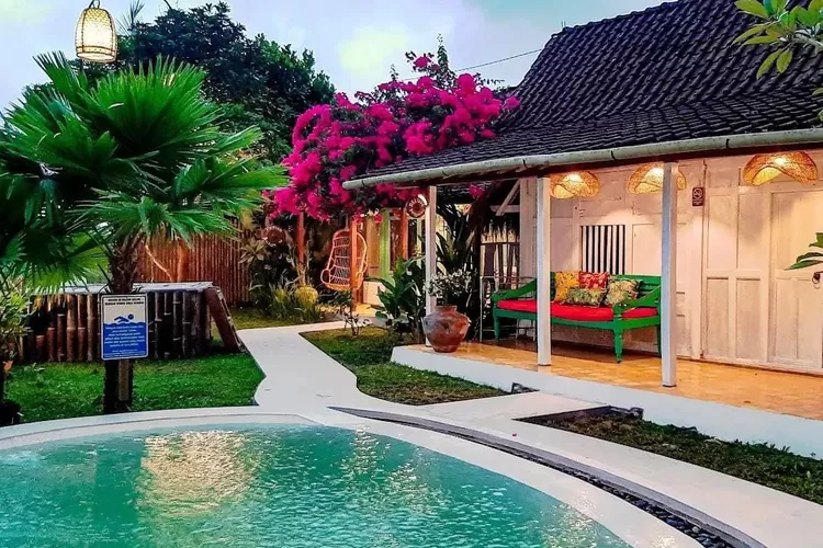 Janur Bungalow, penginapan cozy yang gak jauh dari Borobudur. (Sumber: instagram @janurbungalow)