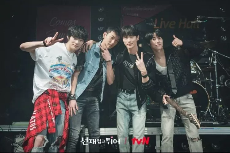 Eclips, boy band di drama Lovely Runner. (Sumber: Instagram @tvn_drama)