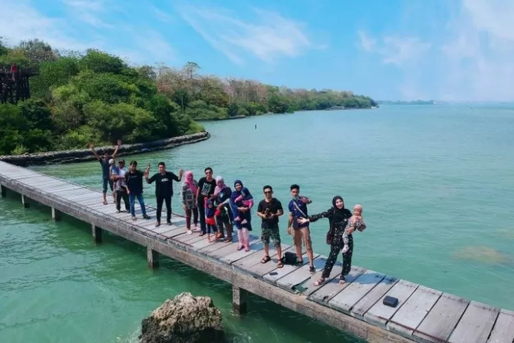 Destinasi Wisata Pulau Panjang Jepara Jawa Tengah (Instagram)