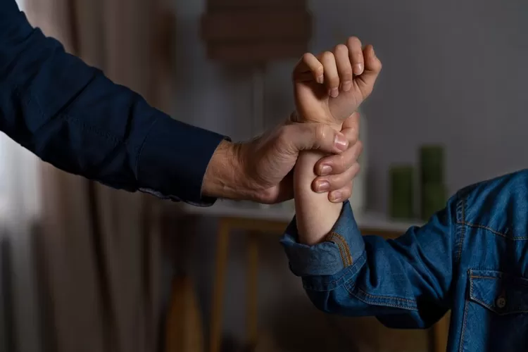 Ilustrasi Dosen Universitas Mataram (Unram) Fakultas Petanian berinisial AW melakukan aksi pelecehan terhadap mahasiswinya saat bimbingan skripsi (Freepik)