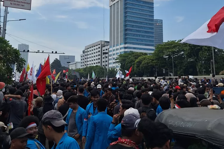 Ilustrasi Demo, Buruh, Mahasiswa (Foto/Istimewa/Rahmah Alyanisa.)