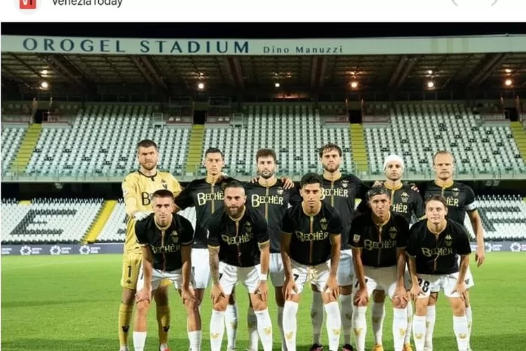 Potret Skuad Venezia (Sumber: Instagram@Veneziafc)