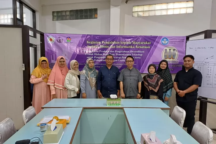 Rangkaian Program Hibah PKM IBI Kesatuan Bogor Bersama Sari Buah Idaman. (Foto/IBI Kesatuan Bogor.)