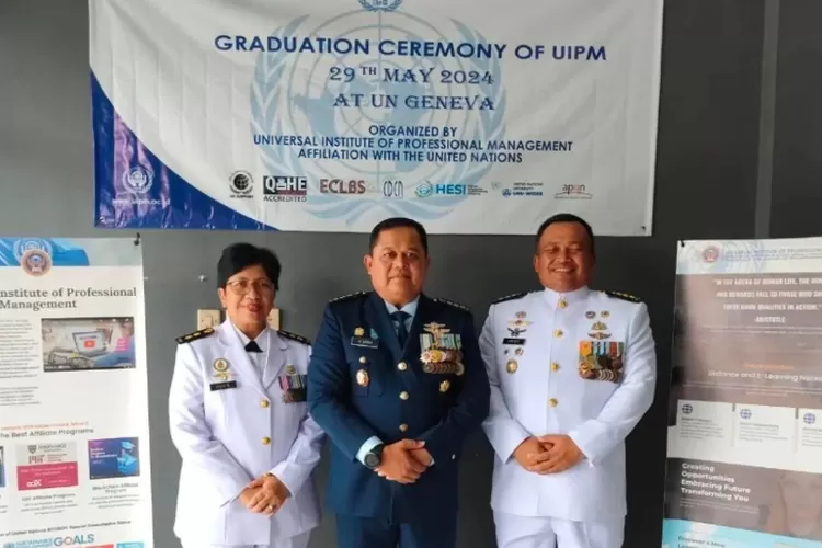 Potret Wisuda Kampus UIPM (Foto dari akun X TWITTER @NenkMonica)