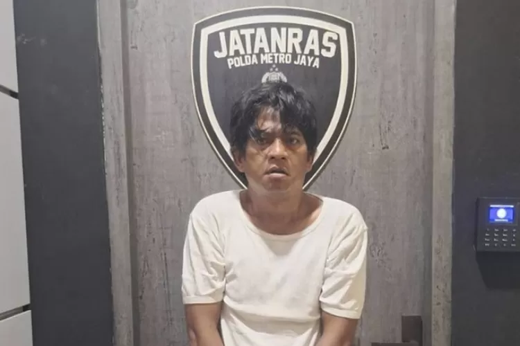 Tampang Fauzan Fahmi Pelaku Mutilasi Jasad Wanita di Jakarta Utara Usai Diringkus Pihak Kepolisian (X/ @creepylogy_)