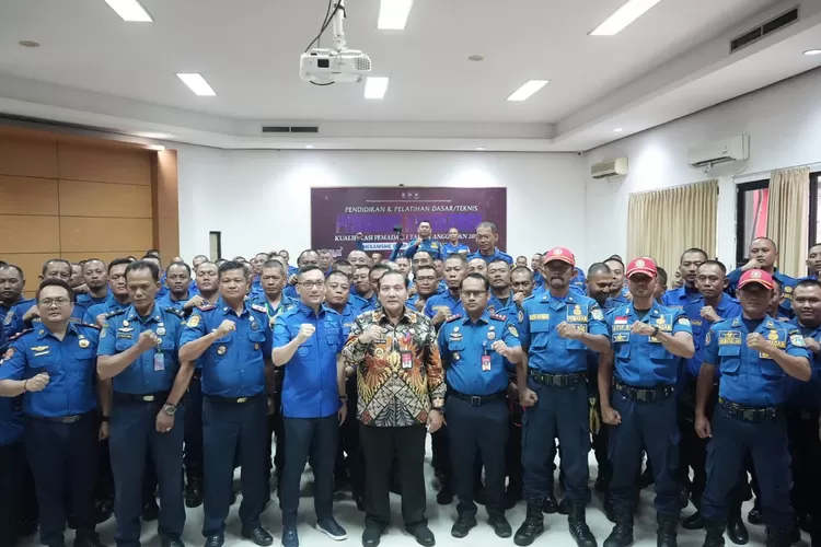 Pj Bupati Bogor Tutup Diklat Pemadam Kebakaran Kualifikasi Pemadam. (Foto/Tim Publikasi Diskominfo.)
