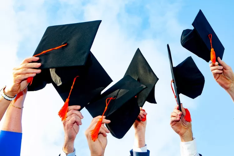 Ilustrasi Universitas dengan Jurusan Biologi Terbaik. (Foto/Pixabay/Andrea1597.)