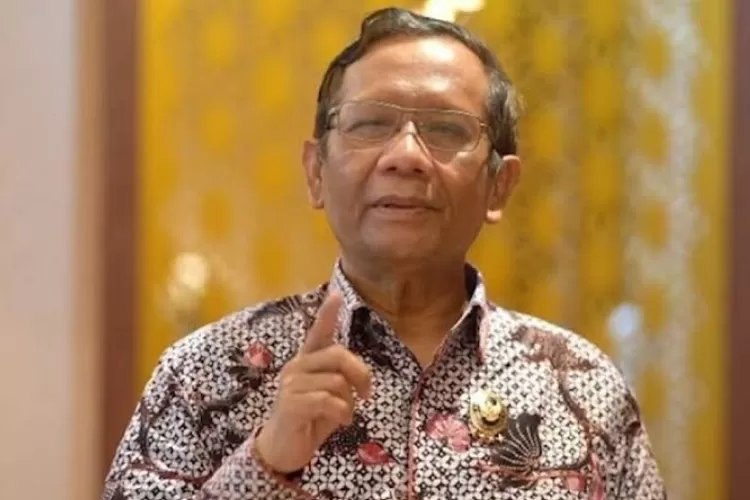 Doa Masuk SPBU Agar Pertamax Tidak Diganti Pertalite, Guyonan Mahfud MD Soal Kasus Korupsi Pertamina (Dok.RBG/Istimewa)