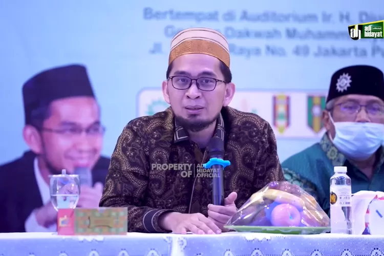 Ternyata Berbohong Tidak Membatalkan Puasa, Ini Kata Ustadz Adi Hidayat (Youtube/Adi Hidayat Official)