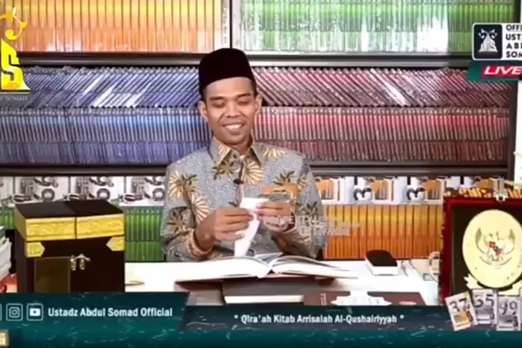 Pasangan Suami Istri Mencium Pipi Saat Berpuasa, Apakah Membatalkan Puasa Ini Kata Ustadz Abdul Somad (Youtube/Ustaz Abdul Somad Official)