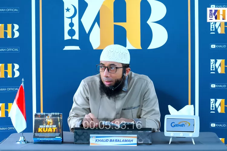 Ustaz Khalid Basalamah Berbicara Soal Pentingnya Niat Puasa Ramadhan. (Foto/Tangkap Layar YouTube KHB Official.)