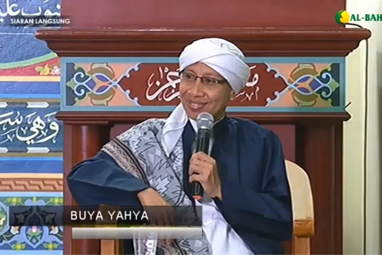 Bibir Kering Saat Berpuasa, Apakah Memakai Lip Scrub Membatalkan Puasa? Ini Penjelasan dari Buya Yahya (Youtube/Al-Bahjaj TV)