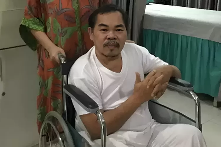 Potret Mat Solar, Pemeran Bajaj Bajuri yang Meninggal Dunia. (Foto/Instagram @Riekediahp.)