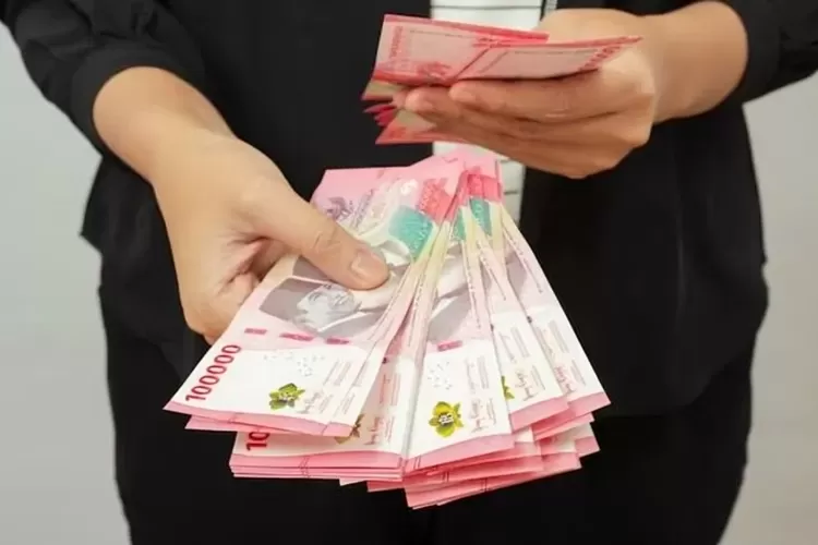 Ilustrasi - Begini Cara Tukar Uang Baru lewat Bank Mandiri dan BRI. (Foto/Dokumen Pribadi.)