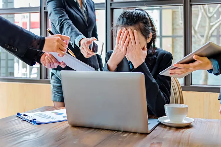 Hati-hati! Burnout di tempat kerja ternyata punya dampak buruk untuk kesehatan mental. (Foto/RSMM Bogor.)