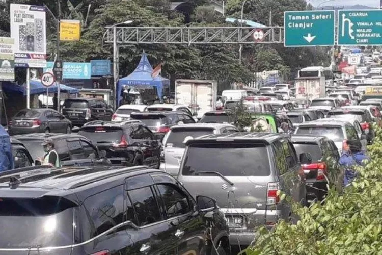 Polisi Berlakukan Contraflow Kembali ke Arah Puncak (Dok.RBG/Istimewa)