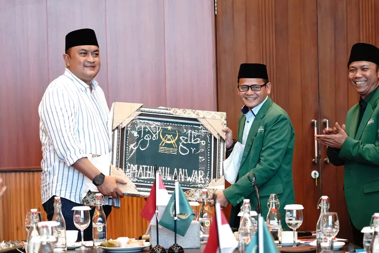 Bupati Bogor Terima Audiensi Pengurus Daerah Mathla'ul Anwar, Tegaskan Komitmen Terhadap Program Keumatan. (Foto/Diskominfo Kabupaten Bogor.)
