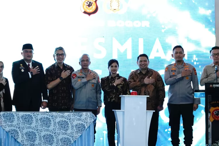 Bupati Bogor, Rudy Susmanto hadir di peresmian Pos Gadog Hoegeng di Ciawi, Pos Soebianto di Sentul. ((TIM KOMUNIKASI PUBLIK / DISKOMINFO KABUPATEN BOGOR))