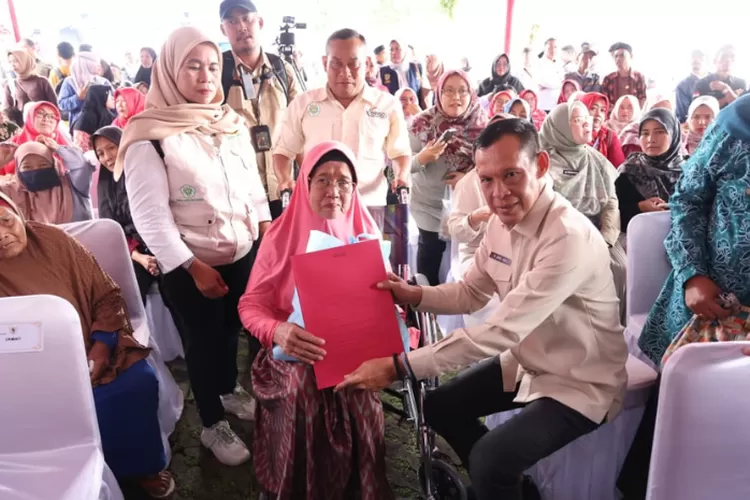 Ajib! Jaro Ade Pastikan Gebyar HUT RI di Kecamatan Caringin Beri Dampak Baik bagi Masyarakat (Press Release Diskominfo Kabupaten Bogor)