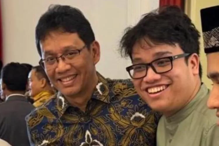Yudo Sadewa, anak Menteri Keuangan Purbaya Yudhi Sadewa, jadi sorotan usai komentar kontroversial tentang Sri Mulyani viral di media sosial. (Foto/TikTok/@yudosadewa)