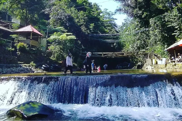 Curug Leuwi Asih salah satu curug tersembunyi di Sentul. (Foto/IG @curugleuwiasihsentul.)