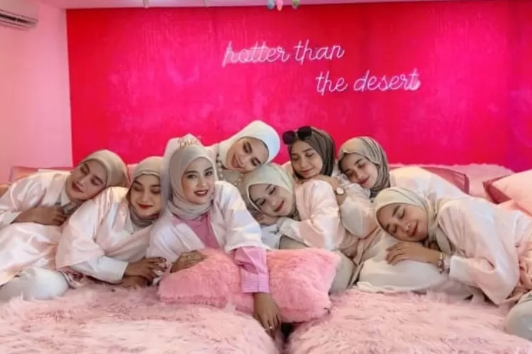 Merayakan Bridal shower di Yellow Bee Hotel Jakarta (Foto: IG/@girlscontentidea)