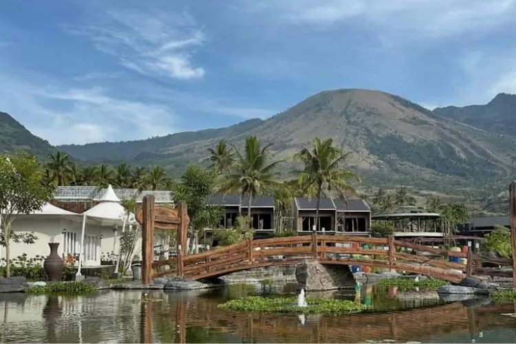 Pemandangan indah gunung guntur dari Sabda alam hotel (Foto: IG/ @liaairlia)
