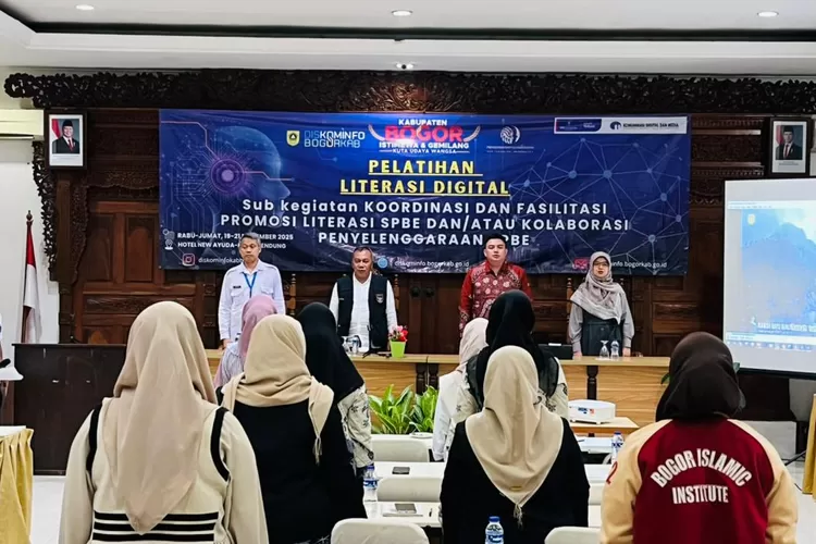 Dorong Pendidikan Berbasis Teknologi, Diskominfo Bogor Adakan Pelatihan Literasi Digital. (Foto/Tim Komunikasi Publik/Diskominfo Kabupaten Bogor.)