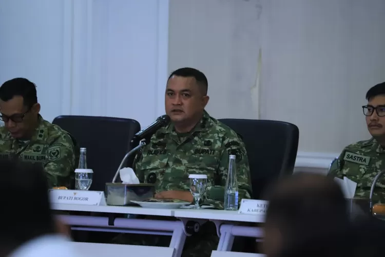 Bupati Bogor Tekankan Sinergi Lintas Sektor untuk Pengamanan Natal dan Tahun Baru. (Foto/Diskominfo Kabupaten Bogor.)