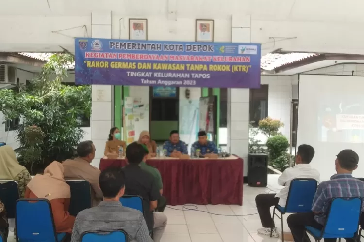 Rapat koordinasi (rakor) Gerakan Masyarakat Hidup Sehat (Germas) dan Kawasan Tanpa Rokok (KTR) di aula Kelurahan Tapos, Kecamatan Tapos. (Andika Eka )