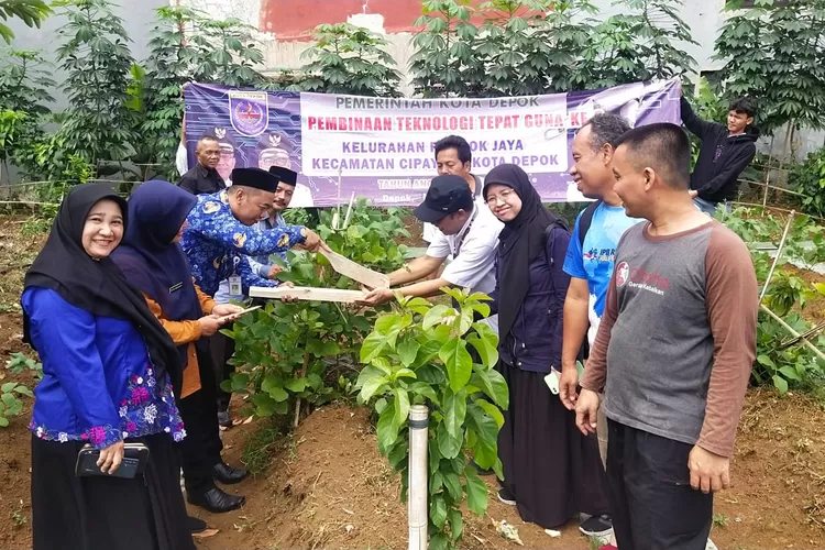Lurah Pondok Jaya dan Stakeholder menggelar pembinaan TTG  (Andika Eka )