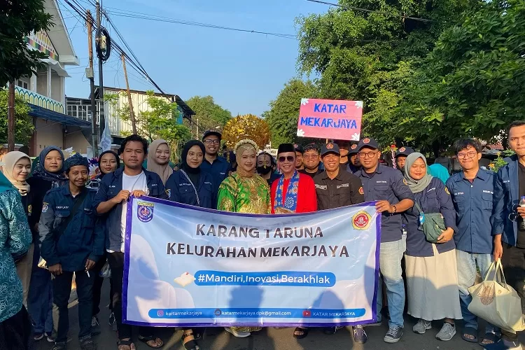 Katar Kelurahan Mekarjaya ikut serta meramaikan Festival Sukma yang berlangsung di  Taman Merdeka Kecamatan Sukmajaya (Andika Eka )