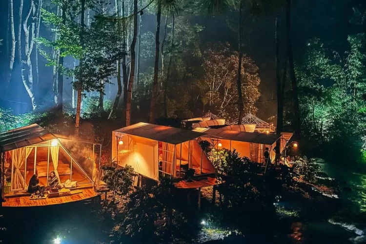 Luxury Camp Riverside Pangalengan, Glamping Pinggir Sungai Dengan ...