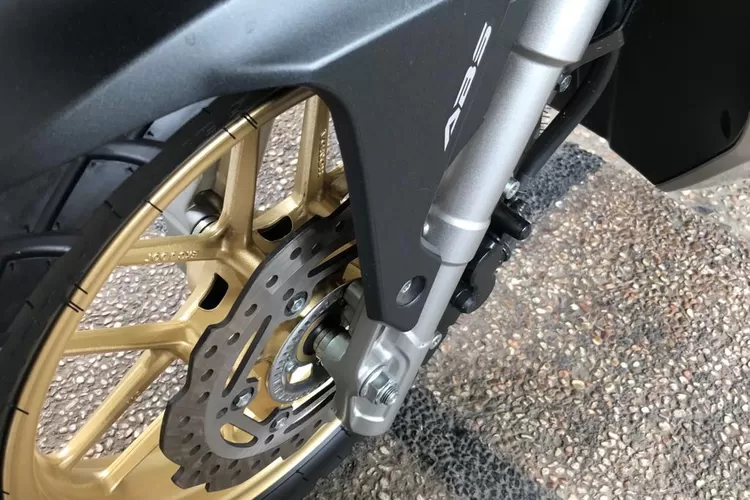 Mengenal Bagian Komponen Rem Cakram Sepeda Motor, Pengereman Semakin Pakem.