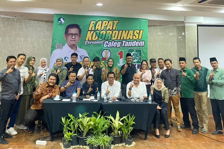 MENANG : Caleg DPR RI nomor urut 1 dari PKB Dapil Kota Depok dan Kota Bekasi, H. Sudjatmiko saat melangsung Rapat Koordinasi Caleg Tandem di Hotel Bumiwayata Kota Depok, Rabu (17/1/2024).  (DOK.TIMSUDJATMIKO )
