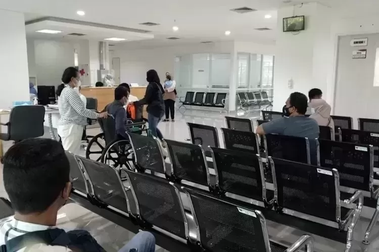 Suasana pelayanan kesehatan di RSUD ASA Kota Depok, yang terletak di Jalan Raya Tapos, Kelurahan Cimpaeun, Kecamatan Tapos. (ANDIKA EKA/RADAR DEPOK)