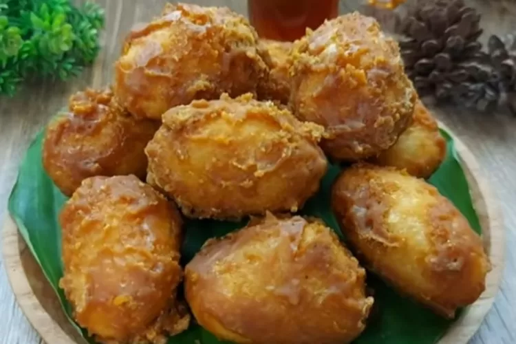 Resep gemblong gula merah, jajanan tradisional dengan cita rasa yang lembut dan garing di luar (Youtube Resep Abi)
